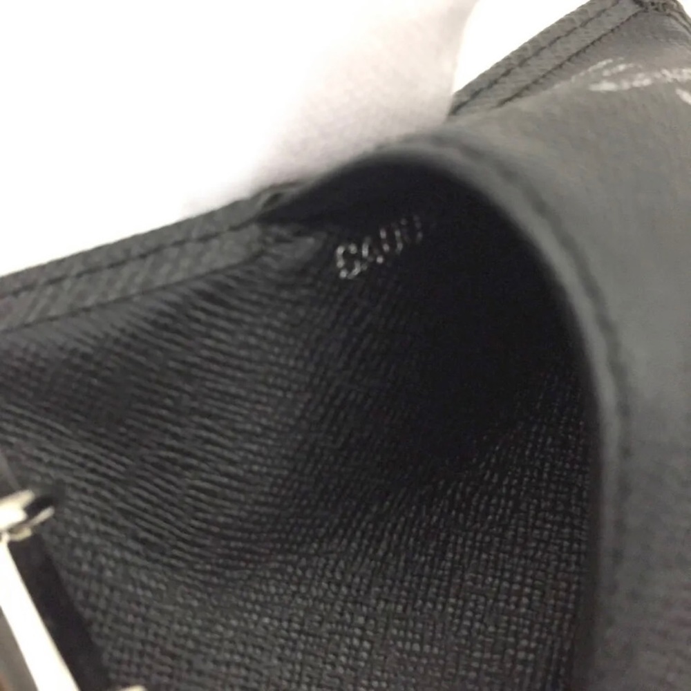 Louis Vuitton Nlack Taiga Agenda PM Leather Notebook Cover - MINT CONDITION! - Picture 7 of 7